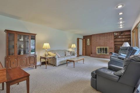 335 Forest Ave, Wyoming, OH 45215 photo 5