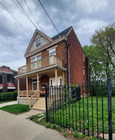 2636 Gilbert Ave, Cincinnati, OH 45206 photo 2