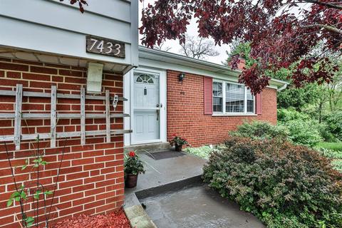 7433 Pinebrook Ct, Cincinnati, OH 45224 photo 2