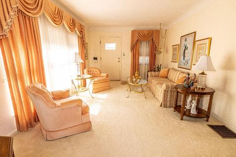 1027 Morado Dr, Cincinnati, OH 45238 photo 9