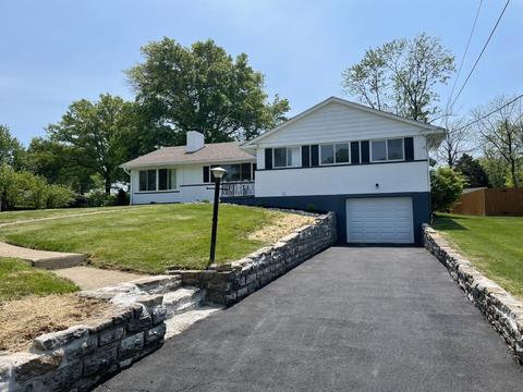 1081 Meredith Dr, Cincinnati, OH 45231 photo 2