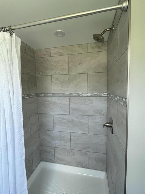 1081 Meredith Dr, Cincinnati, OH 45231 photo 17
