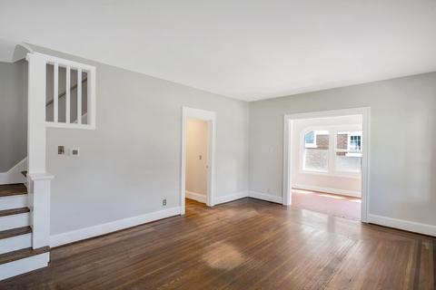 34 Arcadia Pl, Cincinnati, OH 45208 photo 3