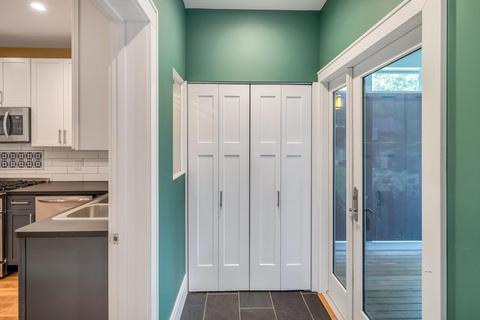 34 Arcadia Pl, Cincinnati, OH 45208 photo 12