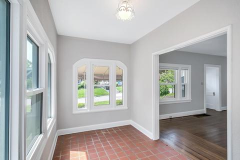 34 Arcadia Pl, Cincinnati, OH 45208 photo 7