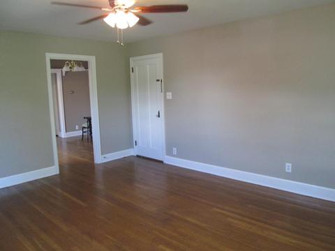 5517 Raceview Ave, Cincinnati, OH 45248 photo 2