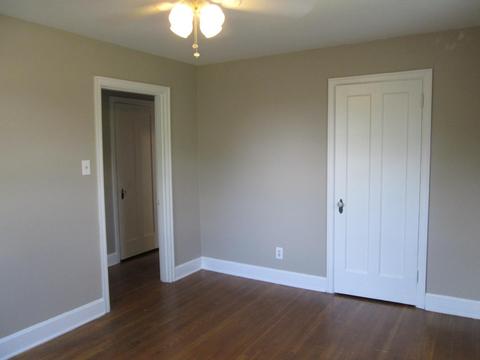 5517 Raceview Ave, Cincinnati, OH 45248 photo 3