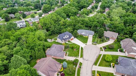 2035 Gilchrest Ct, Cincinnati, OH 45244 photo 3