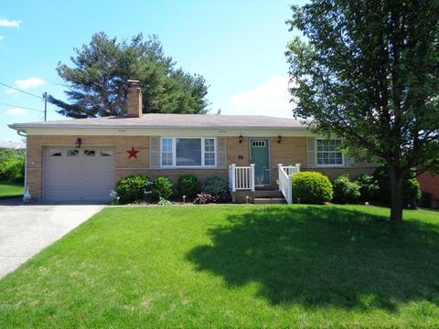 588 Jonas Dr, Cincinnati, OH 45238 photo 2