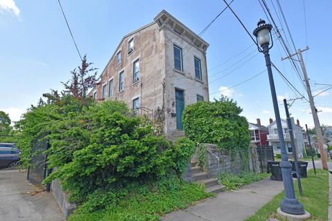 229 Rochelle St, Cincinnati, OH 45219 photo 1
