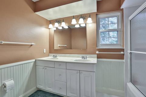 7910 Treeheights Ct, Montgomery, OH 45242 photo 29