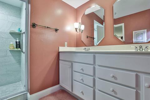 7910 Treeheights Ct, Montgomery, OH 45242 photo 23