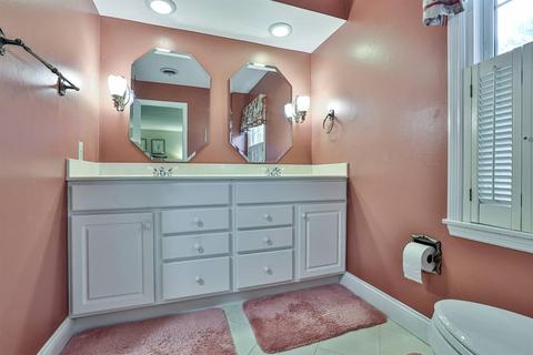 7910 Treeheights Ct, Montgomery, OH 45242 photo 24