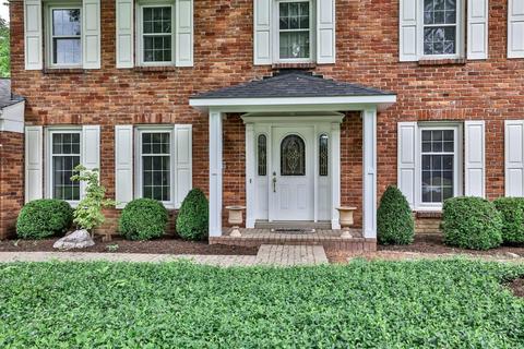 7910 Treeheights Ct, Montgomery, OH 45242 photo 3