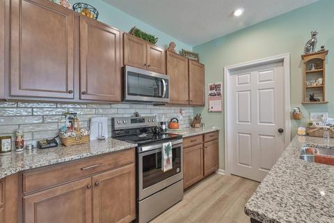 950 Valleywatch Dr, Cincinnati, OH 45231 photo 12