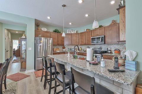 950 Valleywatch Dr, Cincinnati, OH 45231 photo 14