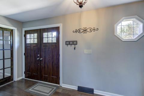 424 Tipton Ct, Cincinnati, OH 45231 photo 3