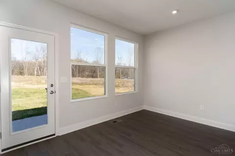 980 Crestpoint Ct, Cincinnati, OH 45245 photo 9
