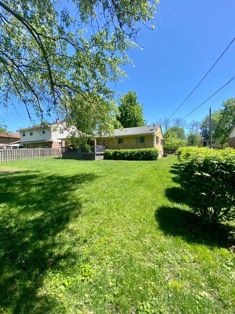 118 Junedale Dr, Greenhills, OH 45218 photo 16