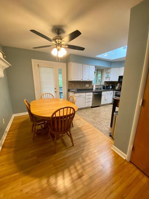 118 Junedale Dr, Greenhills, OH 45218 photo 4