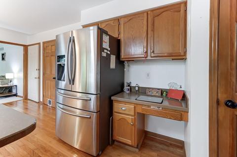 7809 Stoneleigh Ln, Cincinnati, OH 45255 photo 9