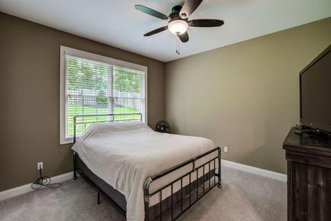 914 Tall Trees Dr, Cincinnati, OH 45245 photo 21