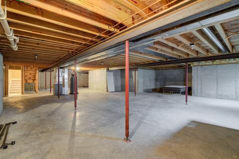 914 Tall Trees Dr, Cincinnati, OH 45245 photo 26
