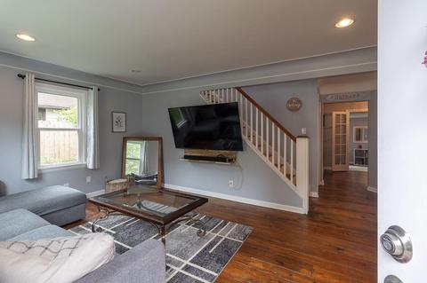 6973 Cambridge Ave, Mariemont, OH 45227 photo 4