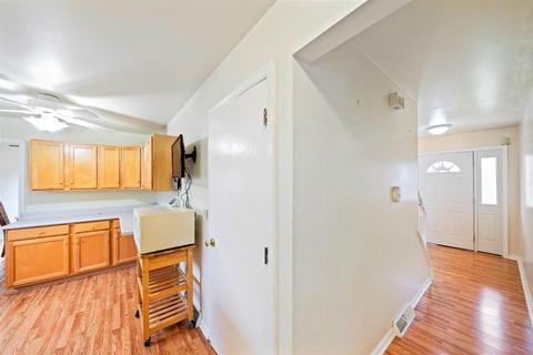 12154 Dorset Dr, Sharonville, OH 45241 photo 14