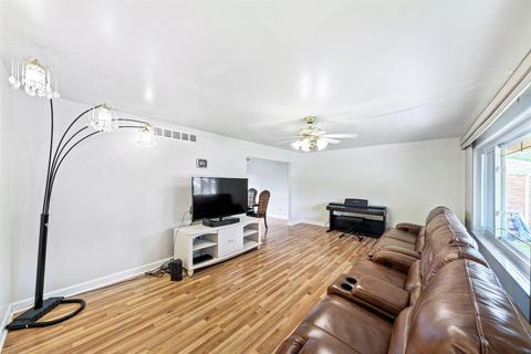 12154 Dorset Dr, Sharonville, OH 45241 photo 8