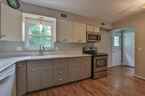 8631 Zenith Ct, Cincinnati, OH 45231 photo 12