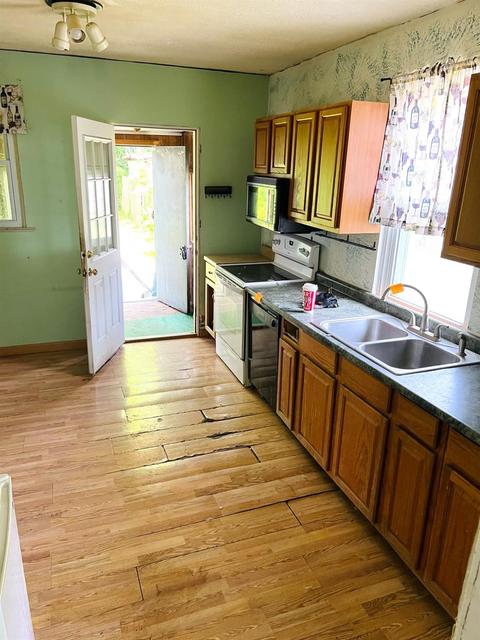 8151 Anthony Wayne Ave, Cincinnati, OH 45216 photo 5