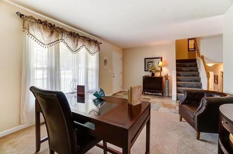 2837 Hocking Dr, Cincinnati, OH 45233 photo 9