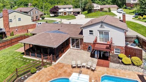2837 Hocking Dr, Cincinnati, OH 45233 photo 2