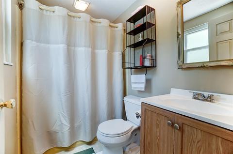 2837 Hocking Dr, Cincinnati, OH 45233 photo 17