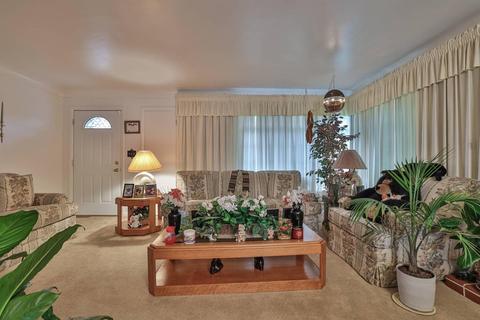 1158 Eastgate Dr, Cincinnati, OH 45231 photo 4