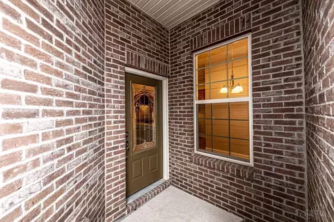 5854 Springview Cir, Mason, OH 45040 photo 2