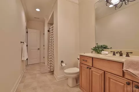 9511 Park Manor Blvd, Blue Ash, OH 45242 photo 31