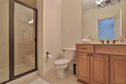 9511 Park Manor Blvd, Blue Ash, OH 45242 photo 32