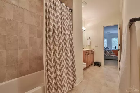 9511 Park Manor Blvd, Blue Ash, OH 45242 photo 47