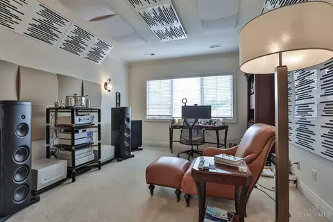 9511 Park Manor Blvd, Blue Ash, OH 45242 photo 19