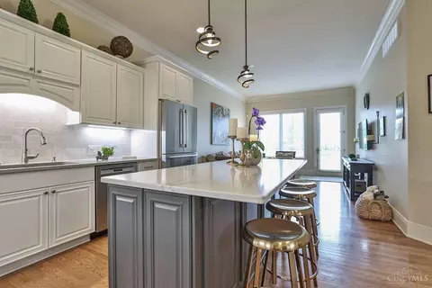 9511 Park Manor Blvd, Blue Ash, OH 45242 photo 18