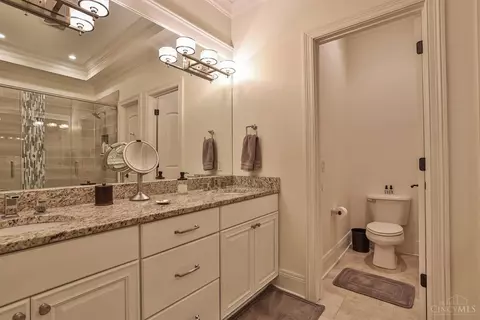 9511 Park Manor Blvd, Blue Ash, OH 45242 photo 23