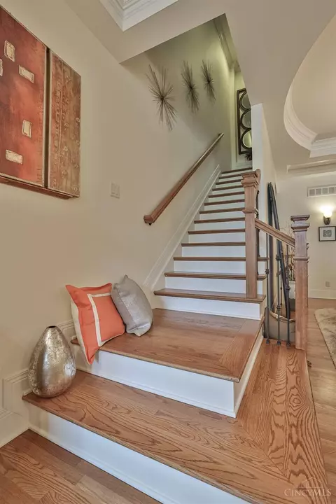9511 Park Manor Blvd, Blue Ash, OH 45242 photo 42