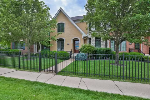 9511 Park Manor Blvd, Blue Ash, OH 45242 photo 1