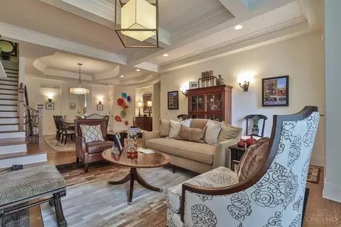 9511 Park Manor Blvd, Blue Ash, OH 45242 photo 7