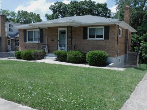 1655 Atson Ln, Cincinnati, OH 45205 photo 4