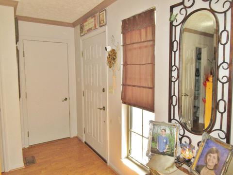 325 Parktrace Ct, Cincinnati, OH 45238 photo 12