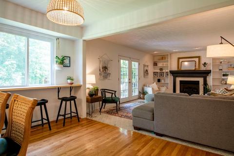 664 Brandy Way, Cincinnati, OH 45244 photo 3