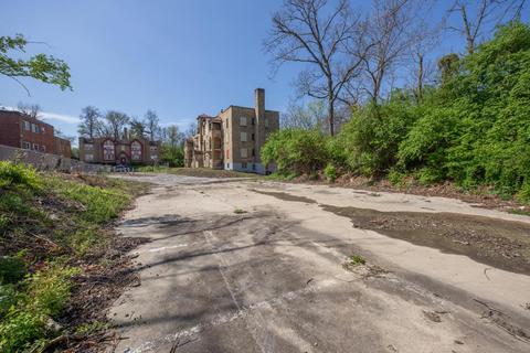 700 Chalfonte Pl, Cincinnati, OH 45229 photo 4